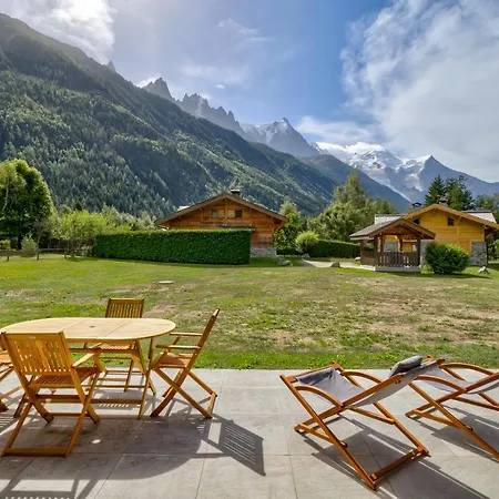 La Cloche Des Bois - Alpes Travel - Les Bois - Sleeps 4-6 Chalet *